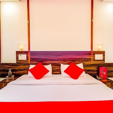 Super Collection O Panchratna Hotel Panvel Buitenkant foto