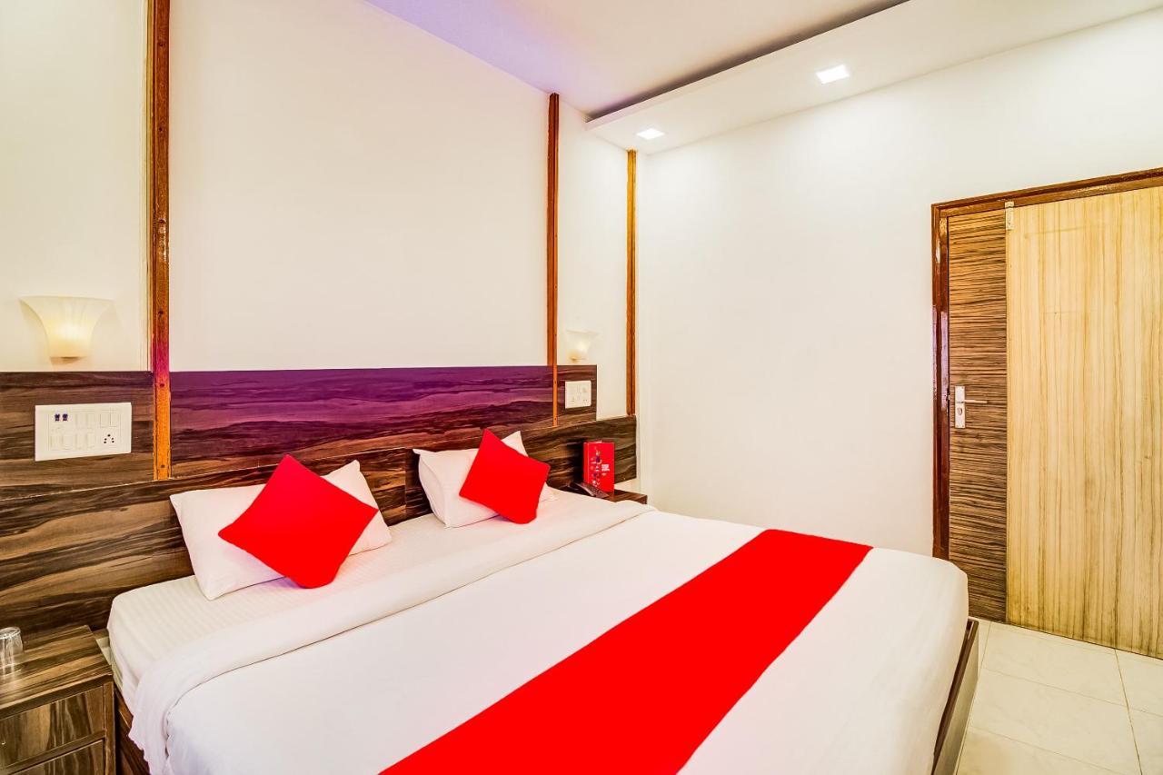 Super Collection O Panchratna Hotel Panvel Buitenkant foto