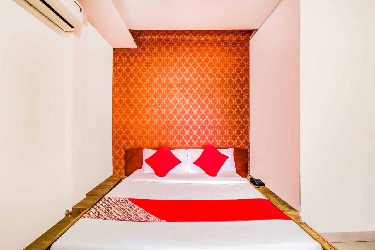 Super Collection O Panchratna Hotel Panvel Buitenkant foto