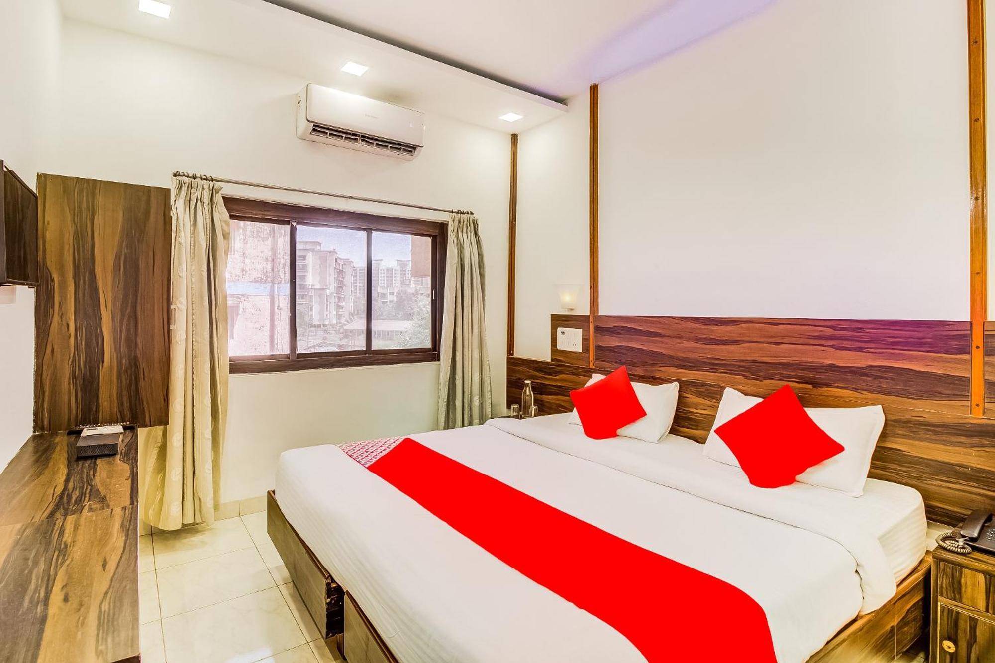 Super Collection O Panchratna Hotel Panvel Buitenkant foto