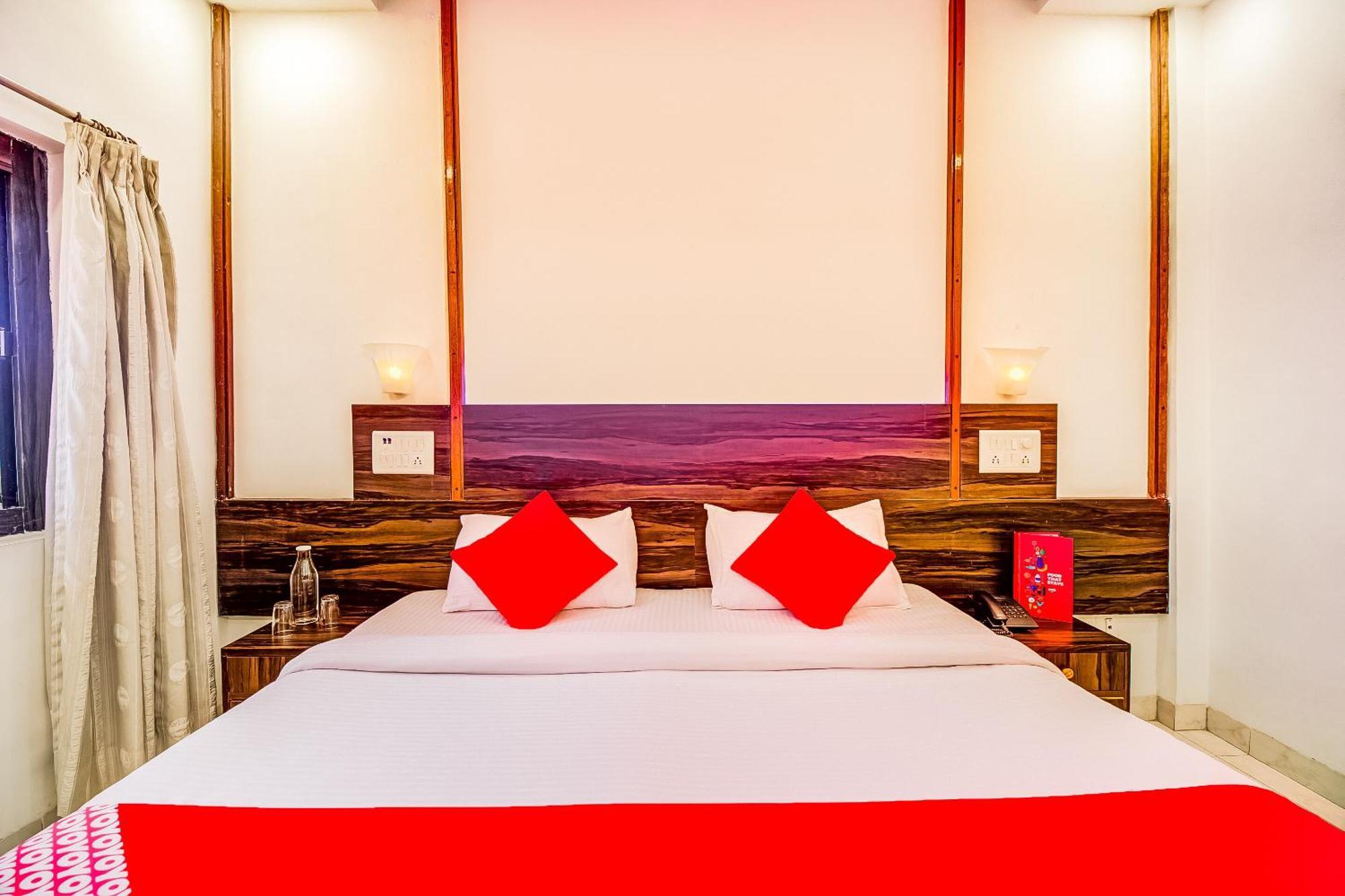 Super Collection O Panchratna Hotel Panvel Buitenkant foto