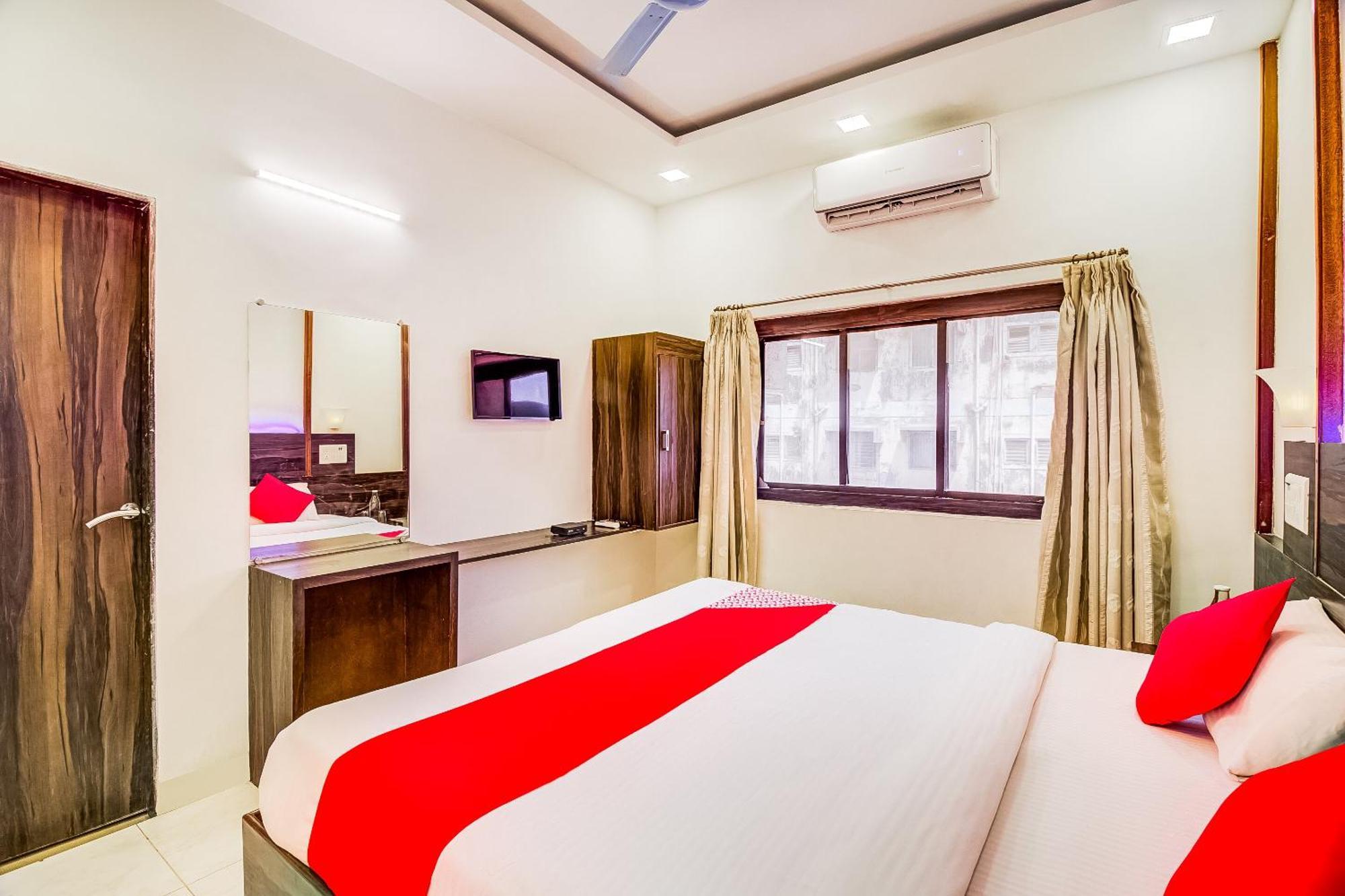 Super Collection O Panchratna Hotel Panvel Buitenkant foto